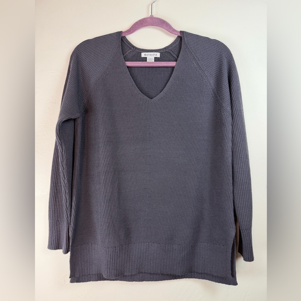 Athleta Hanover V Neck Knit Sweater Dusk Violet Purple Small